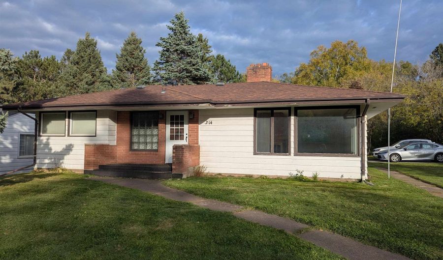 314 S Arlington Ave, Duluth, MN 55811 - 2 Beds, 2 Bath