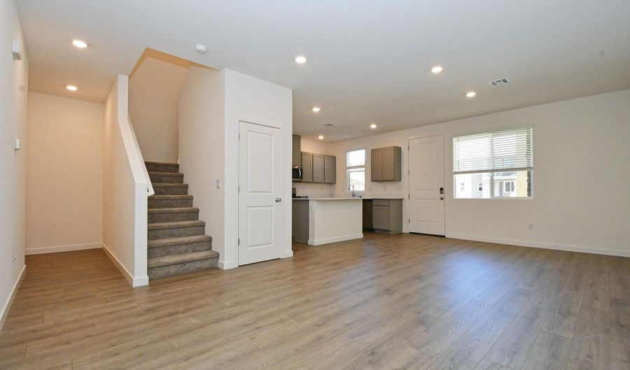1016 Middle Gate Rd, Carson City, NV 89701 - 3 Beds, 3 Bath