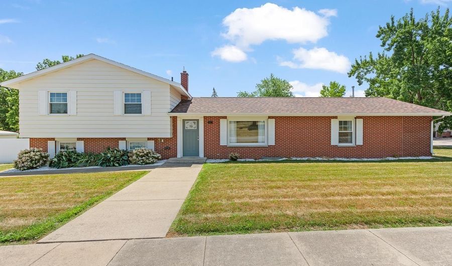 721 Riverside, Adrian, MI 49221 - 5 Beds, 3 Bath