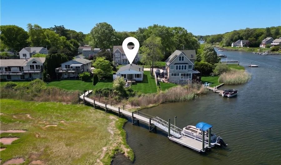 151 Conanicus Rd, Narragansett, RI 02882 - 3 Beds, 1 Bath