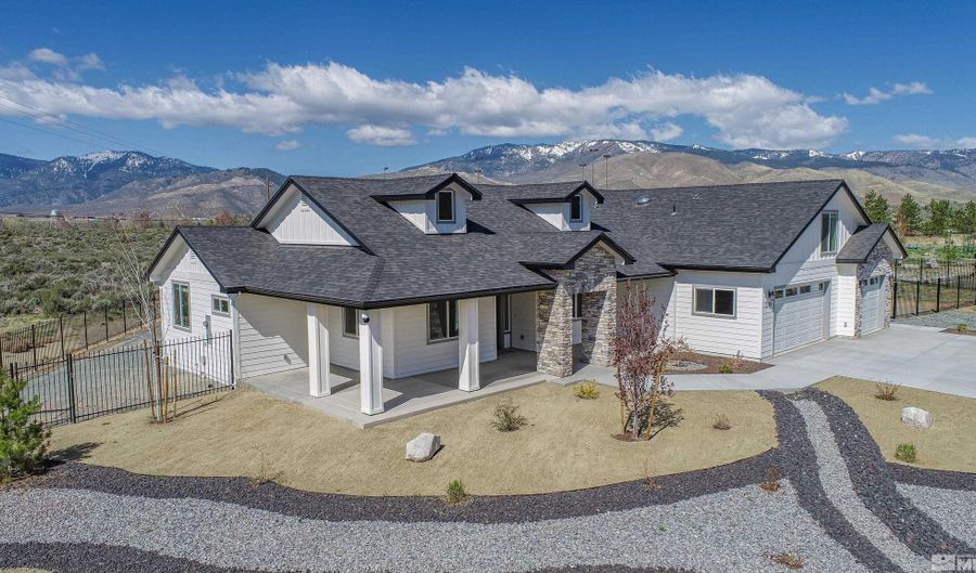 5376 S Edmonds Dr, Carson City, NV 89701 - 4 Beds, 3 Bath