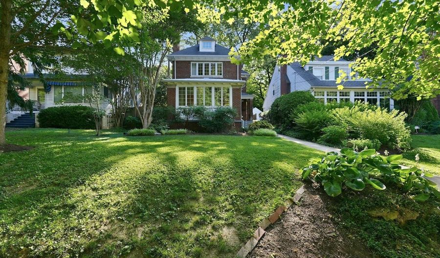 5439 NEVADA Ave NW, Washington, DC 20015 - 4 Beds, 4 Bath