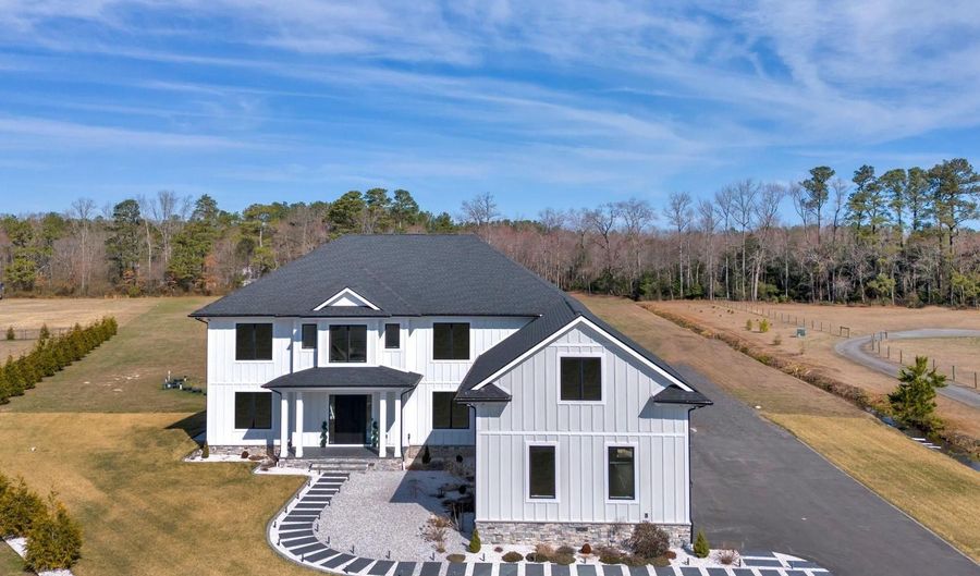 20157 W PINEY GROVE Rd, Georgetown, DE 19947 - 5 Beds, 6 Bath