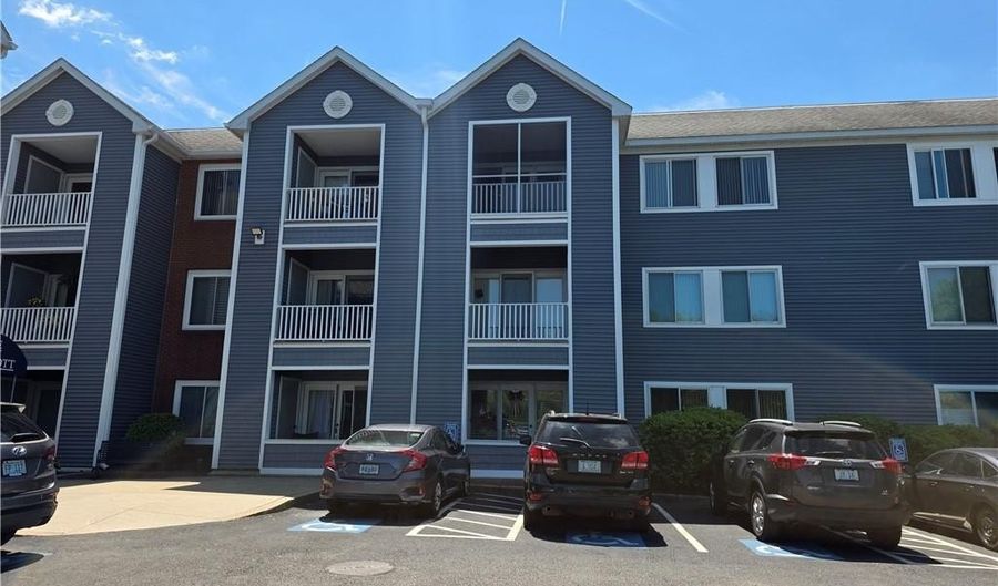 1800 Douglas Ave 327, North Providence, RI 02904 - 2 Beds, 2 Bath