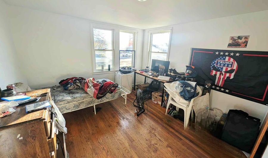 421 Prospect Ave, Alma, MI 48801 - 5 Beds, 0 Bath