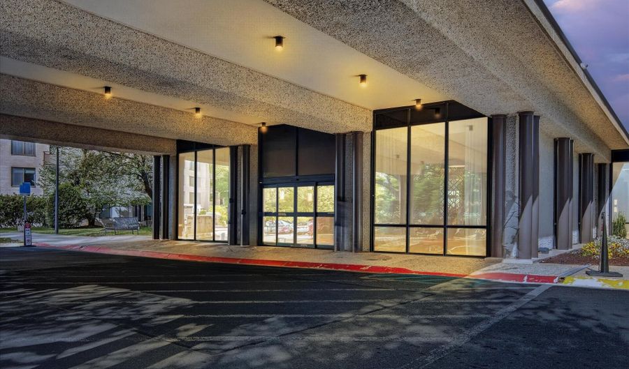 5225 POOKS HILL Rd 715N, Bethesda, MD 20814 - 1 Beds, 1 Bath