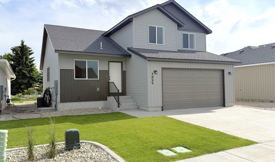1855 Brynwood Ave, Chubbuck, ID 83202 - 3 Beds, 3 Bath