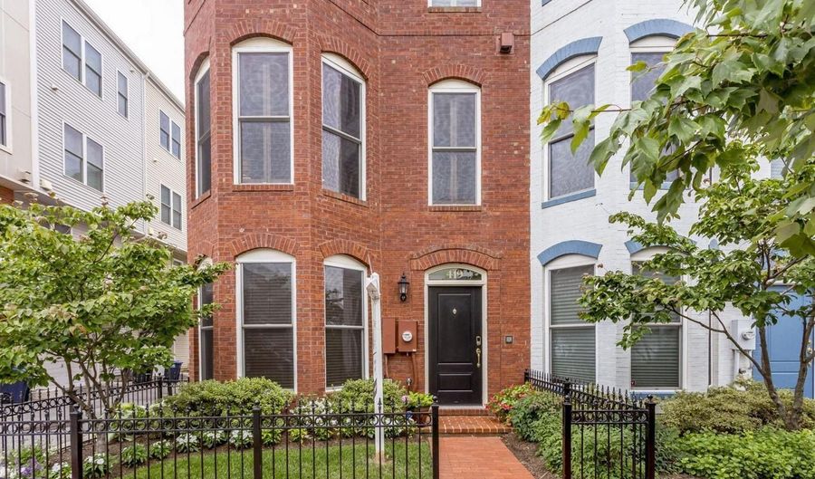 419 K St SE, Washington, DC 20002 - 4 Beds, 5 Bath