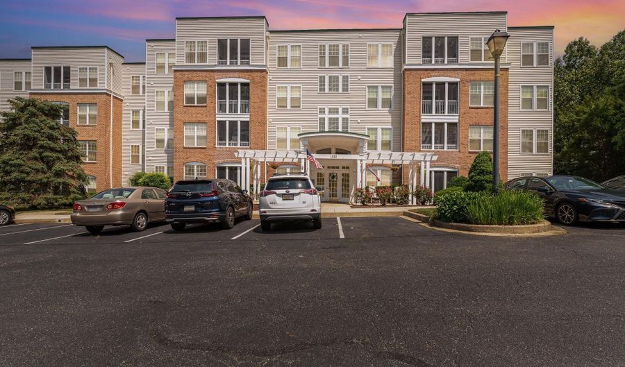 1300 SCOTTSDALE Dr 166, Bel Air, MD 21015 - 3 Beds, 2 Bath