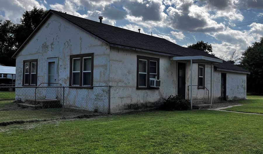 901 Quinn, Beaver, OK 73932 - 3 Beds, 1 Bath