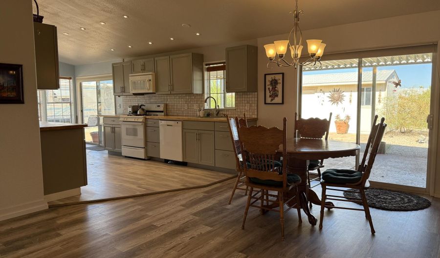 30909 S FORT APACHE Dr Lot 6, Congress, AZ 85332 - 2 Beds, 2 Bath