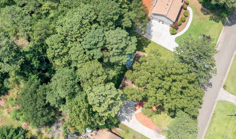 305 Summer, Woodstock, GA 30188 - 3 Beds, 2 Bath