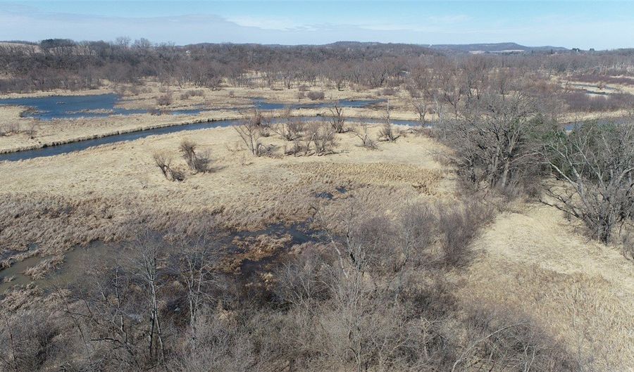 Hwy 37, Alma, WI 54610 - 0 Beds, 0 Bath