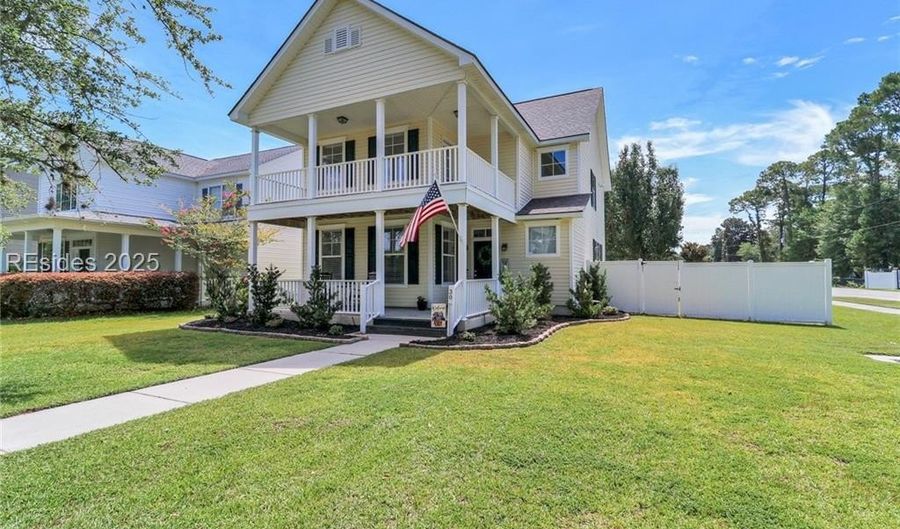 30 Whispering Pine St, Bluffton, SC 29910 - 3 Beds, 3 Bath