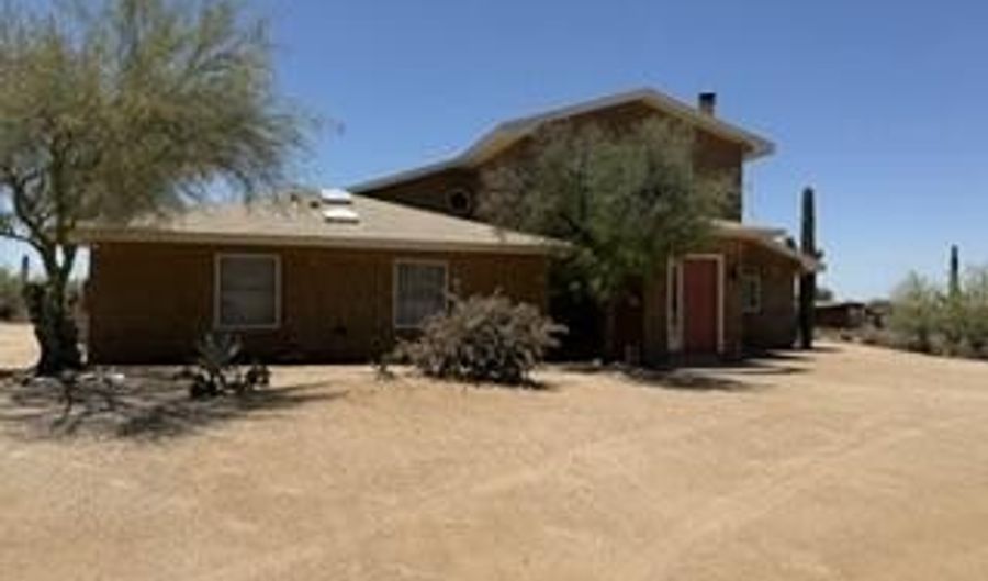 6445 E WILDCAT Dr, Cave Creek, AZ 85331 - 3 Beds, 2 Bath
