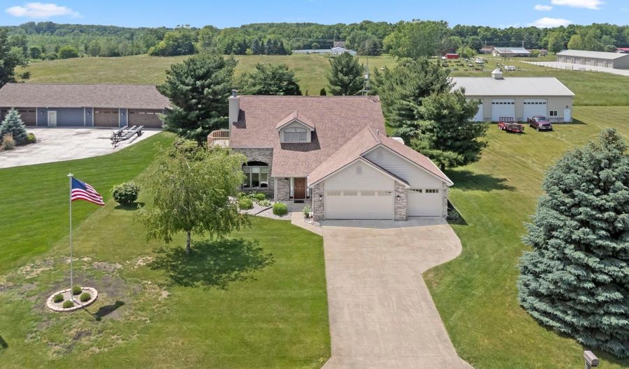 115 Lane 230 Jimmerson Lk, Angola, IN 46703 - 4 Beds, 3 Bath