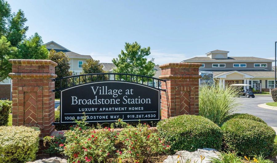 1000 Broadstone Way B1, Apex, NC 27502 - 2 Beds, 2 Bath