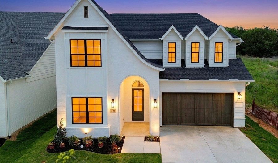 224 Blackbird Dr, Aledo, TX 76008 - 4 Beds, 4 Bath