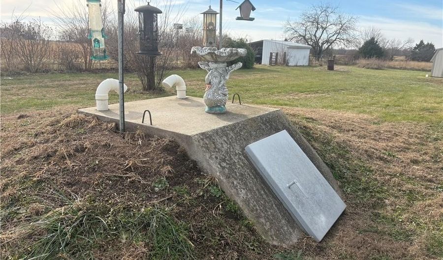 1667 NE County Rd 13004 Rd, Adrian, MO 64720 - 3 Beds, 2 Bath