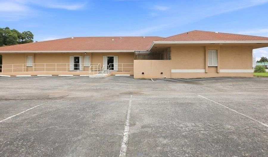 1100 S Main St, Belle Glade, FL 33430 - 0 Beds, 0 Bath