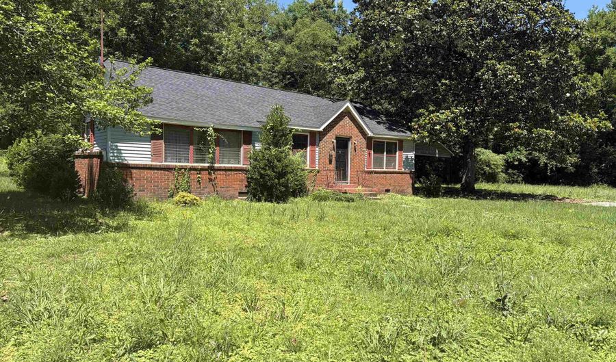 316 Vine St, Athens, AL 35611 - 3 Beds, 2 Bath