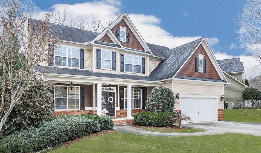 597 Lincolnwood Ln, Acworth, GA 30101 - 4 Beds, 4 Bath