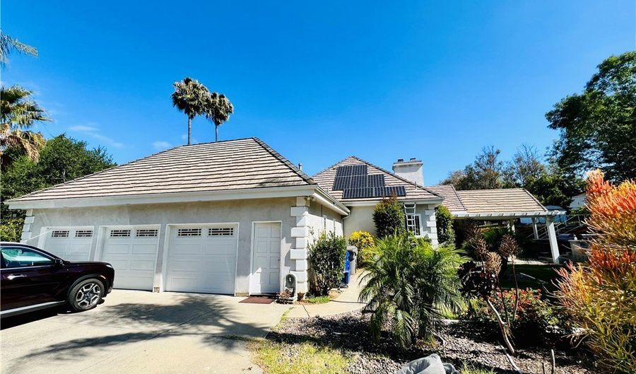 2098 Vista Valle Verde, Fallbrook, CA 92028 - 4 Beds, 4 Bath