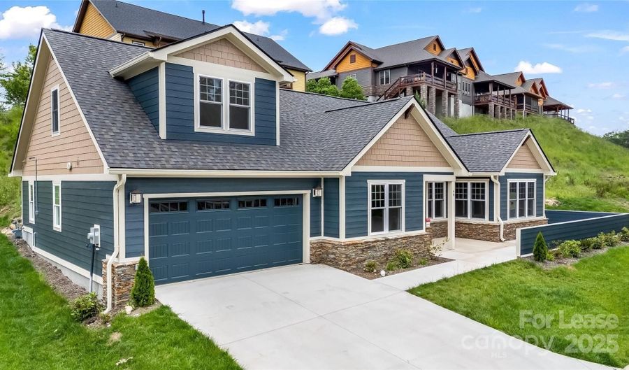 48 Creekside View Dr, Asheville, NC 28804 - 3 Beds, 3 Bath