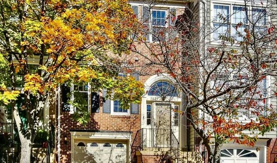 7027 CHESLEY SEARCH Way, Alexandria, VA 22315 - 3 Beds, 4 Bath