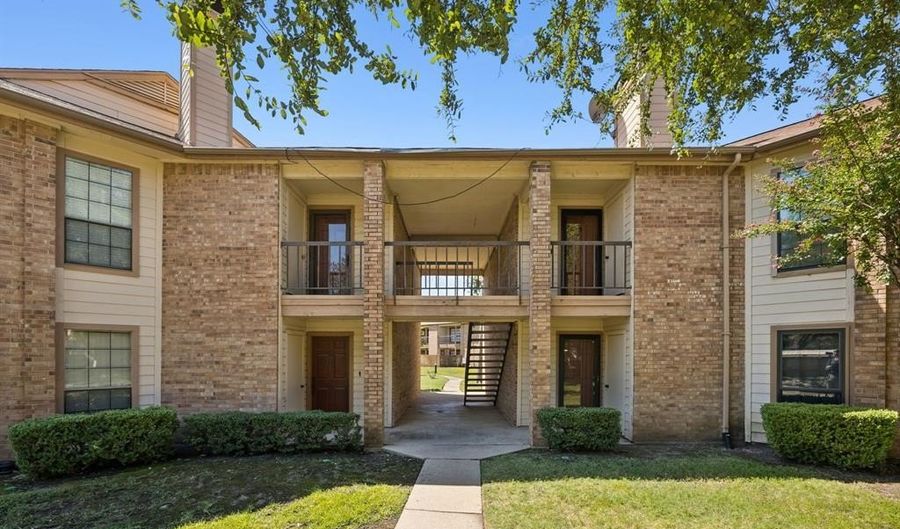 16301 Ledgemont Ln 281, Addison, TX 75001 - 2 Beds, 2 Bath