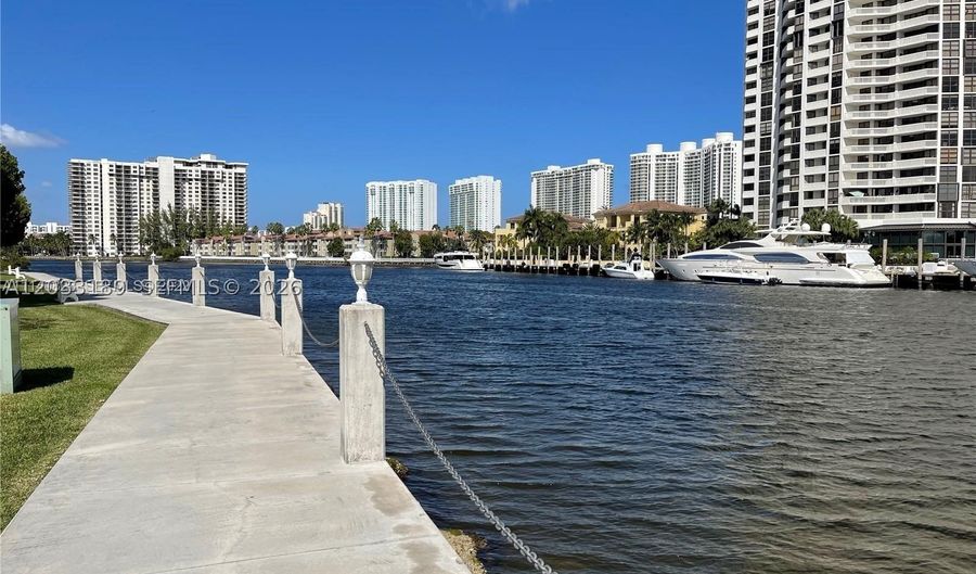 3030 Marcos Dr T314, Aventura, FL 33160 - 2 Beds, 2 Bath