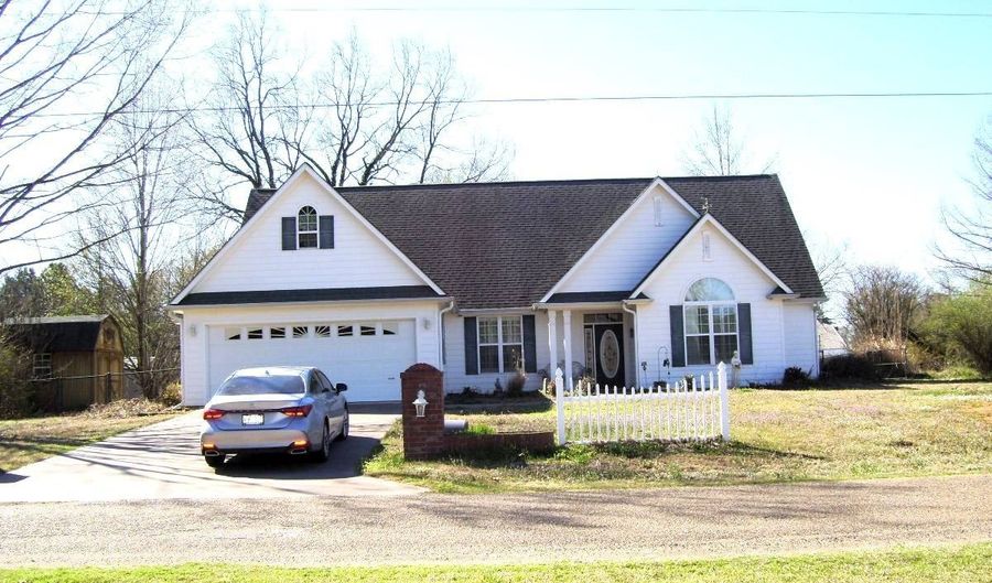 999 LR 17, Ashdown, AR 71822 - 3 Beds, 2 Bath