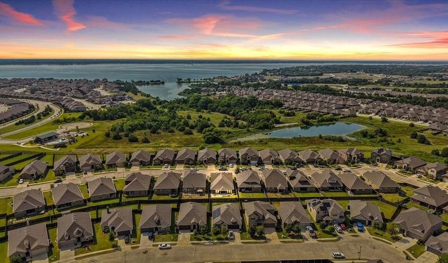 1052 Sublime Dr, Heath, TX 75126 - 4 Beds, 3 Bath