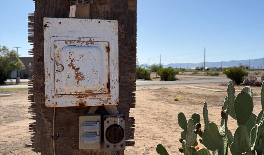 50000 W US-60, Aguila, AZ 85320 - 0 Beds, 0 Bath