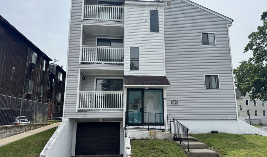 70 Weber Ave APT 1B, Bridgeport, CT 06610 - 1 Beds, 1 Bath