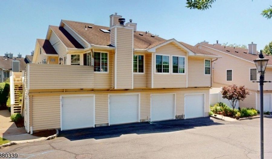 38 Fieldstone Road Ondo, Bedminster, NJ 07921 - 2 Beds, 1 Bath