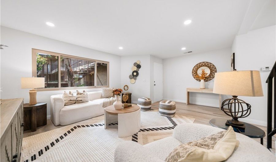 313 S Almansor St 9, Alhambra, CA 91801 - 2 Beds, 2 Bath