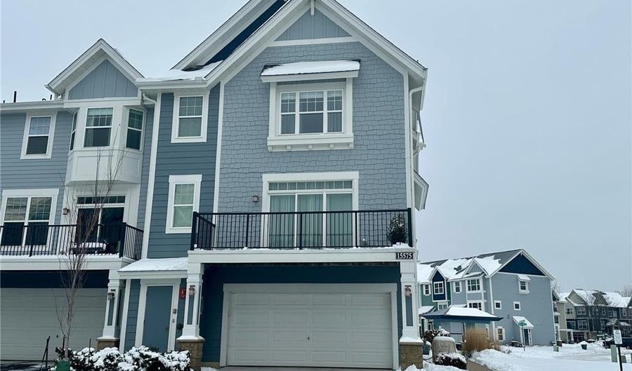 15575 Early Bird Cir, Apple Valley, MN 55124 - 3 Beds, 2 Bath