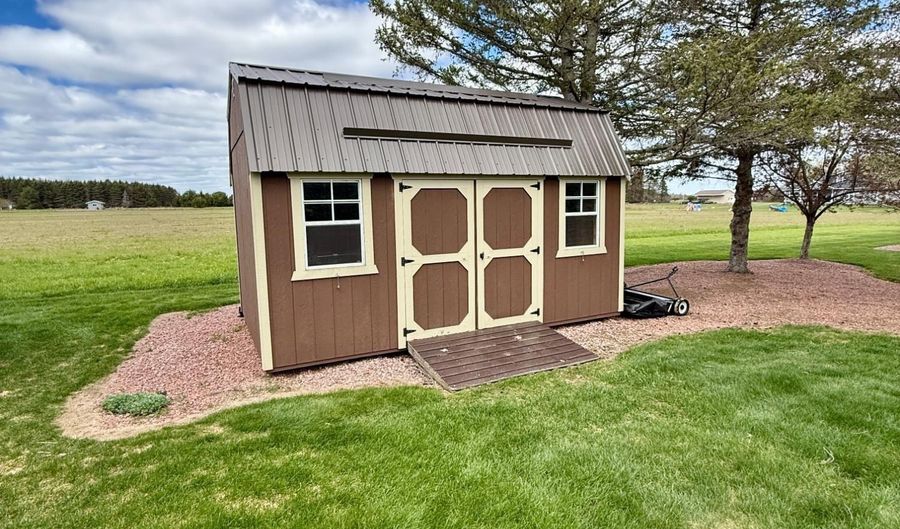 640 LAURISA Ln, Antigo, WI 54409 - 4 Beds, 4 Bath
