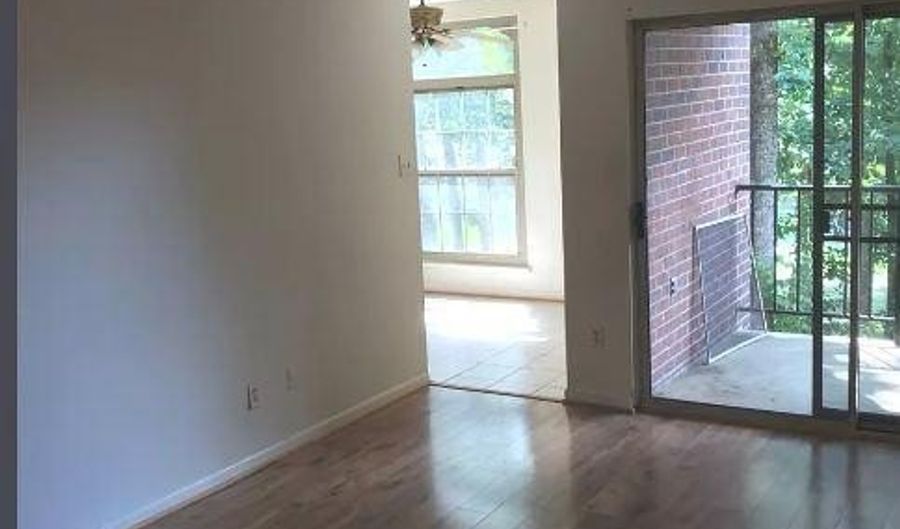 3322 WOODBURN VILLAGE Dr 22, Annandale, VA 22003 - 2 Beds, 2 Bath