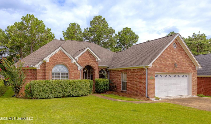 160 Apple Blossom Dr, Brandon, MS 39047 - 3 Beds, 2 Bath