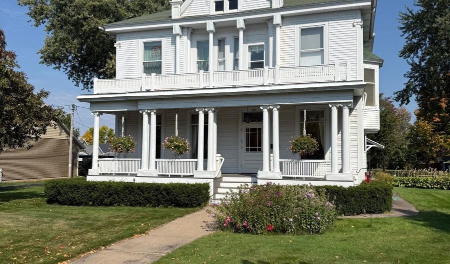 116 5TH Ave, Antigo, WI 54409 - 5 Beds, 3 Bath