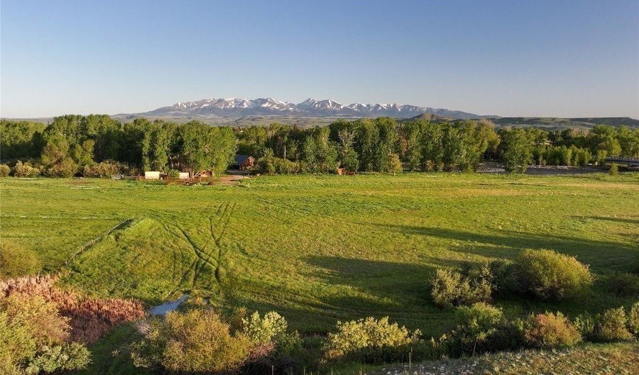 21 Old Boulder Rd, Big Timber, MT 59011 - 3 Beds, 2 Bath