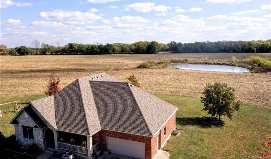 33415 S State Rt T Hwy, Archie, MO 64725 - 3 Beds, 2 Bath