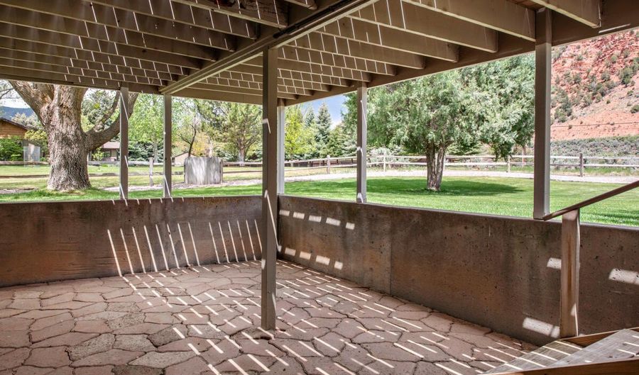 368 Meadow Ln, Glenwood Springs, CO 81601 - 4 Beds, 3 Bath