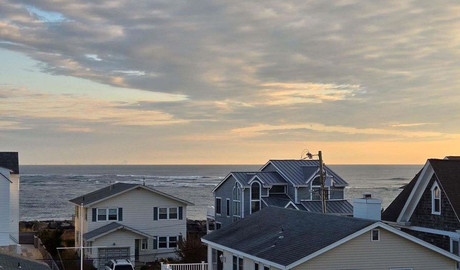 281 7th, Avalon, NJ 08202 - 7 Beds, 9 Bath