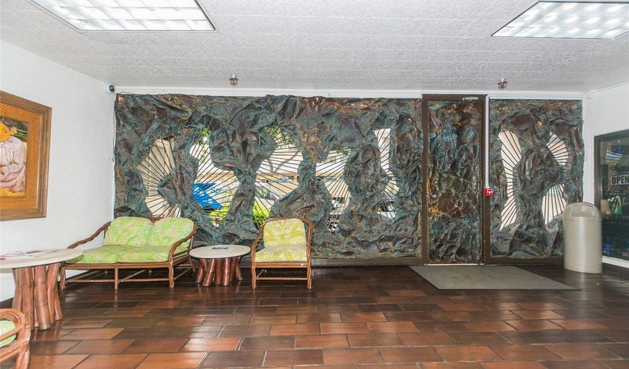 430 Keoniana St 114, Honolulu, HI 96815 - 2 Beds, 2 Bath