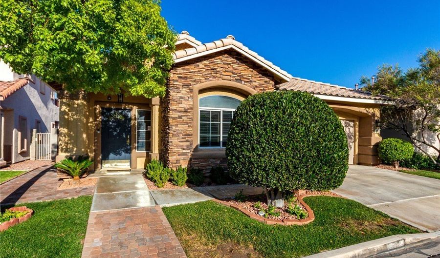 808 Royal Birch Ln, Las Vegas, NV 89144 - 3 Beds, 2 Bath