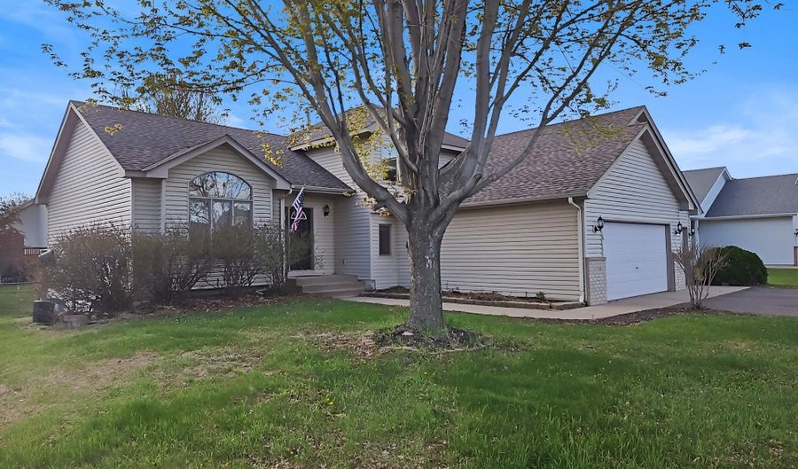13788 Goldenrod St NW, Andover, MN 55304 - 4 Beds, 3 Bath