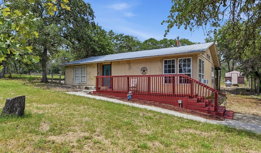 1027 Bluebonnet, Adkins, TX 78101 - 3 Beds, 4 Bath